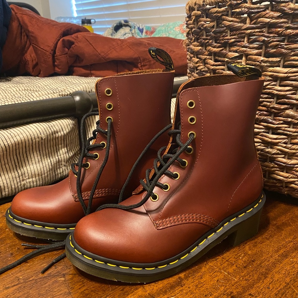 Clemency leather heeled Dr Martens